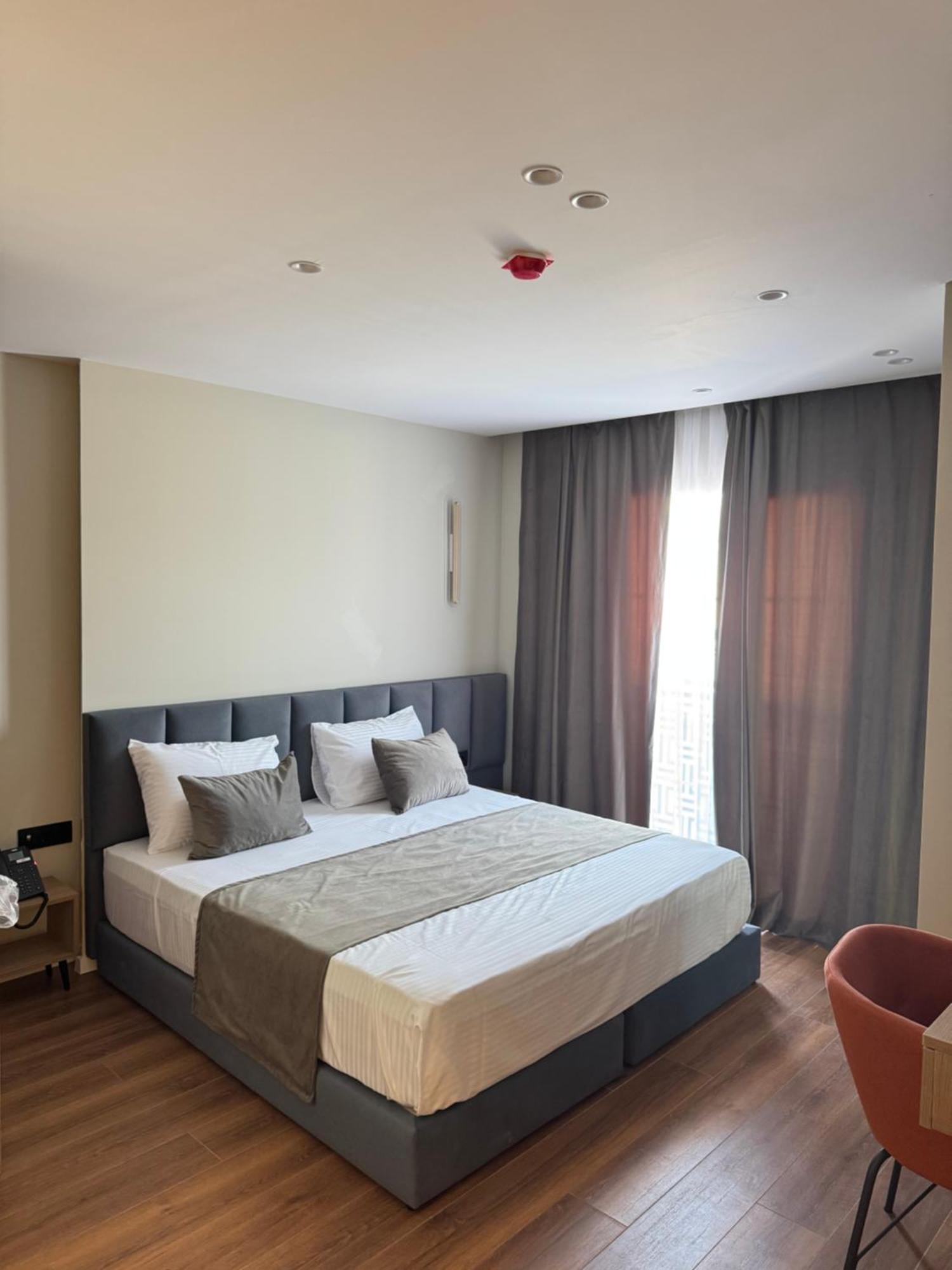 Vion Golem (Tirana)