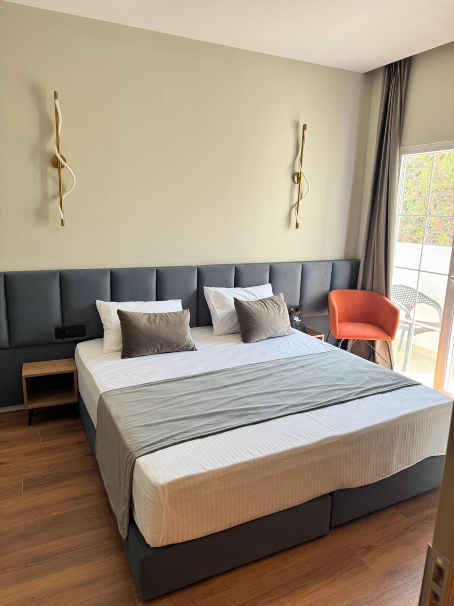 Vion Golem (Tirana)