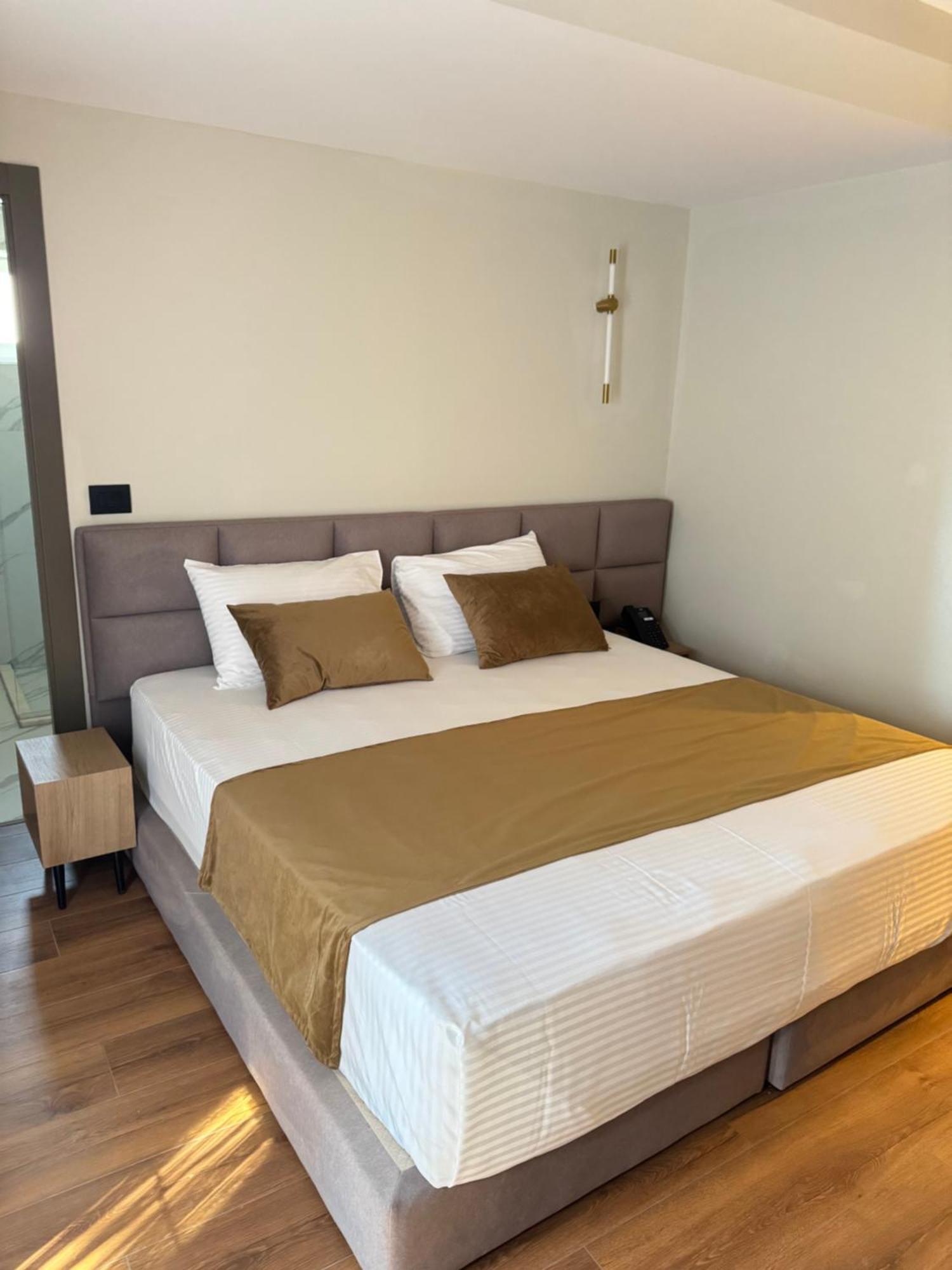 Vion 3* Golem (Tirana)